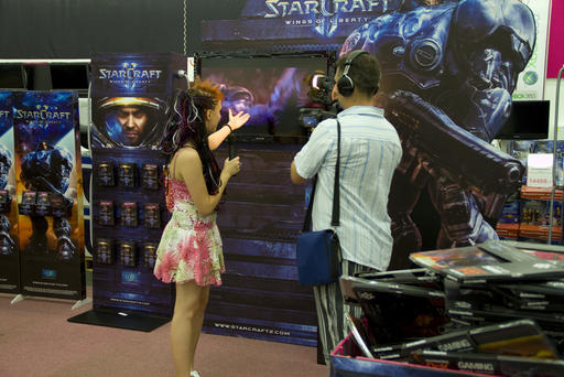 StarCraft II: Wings of Liberty - Фото-отчет с премьеры StarCraft II в Media Markt + Подарок (special for gamer.ru)